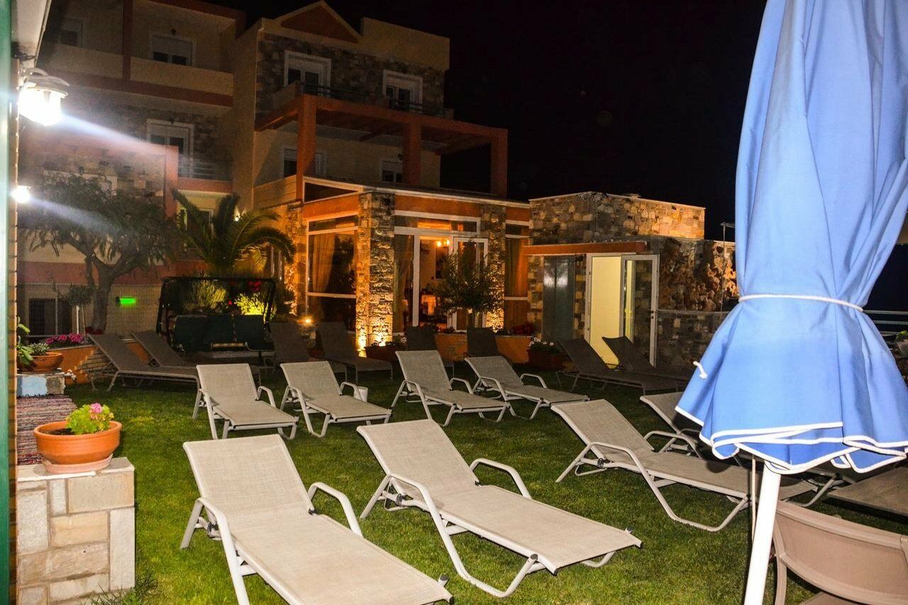 Hotel Vicky II Plomari Ngoại thất bức ảnh